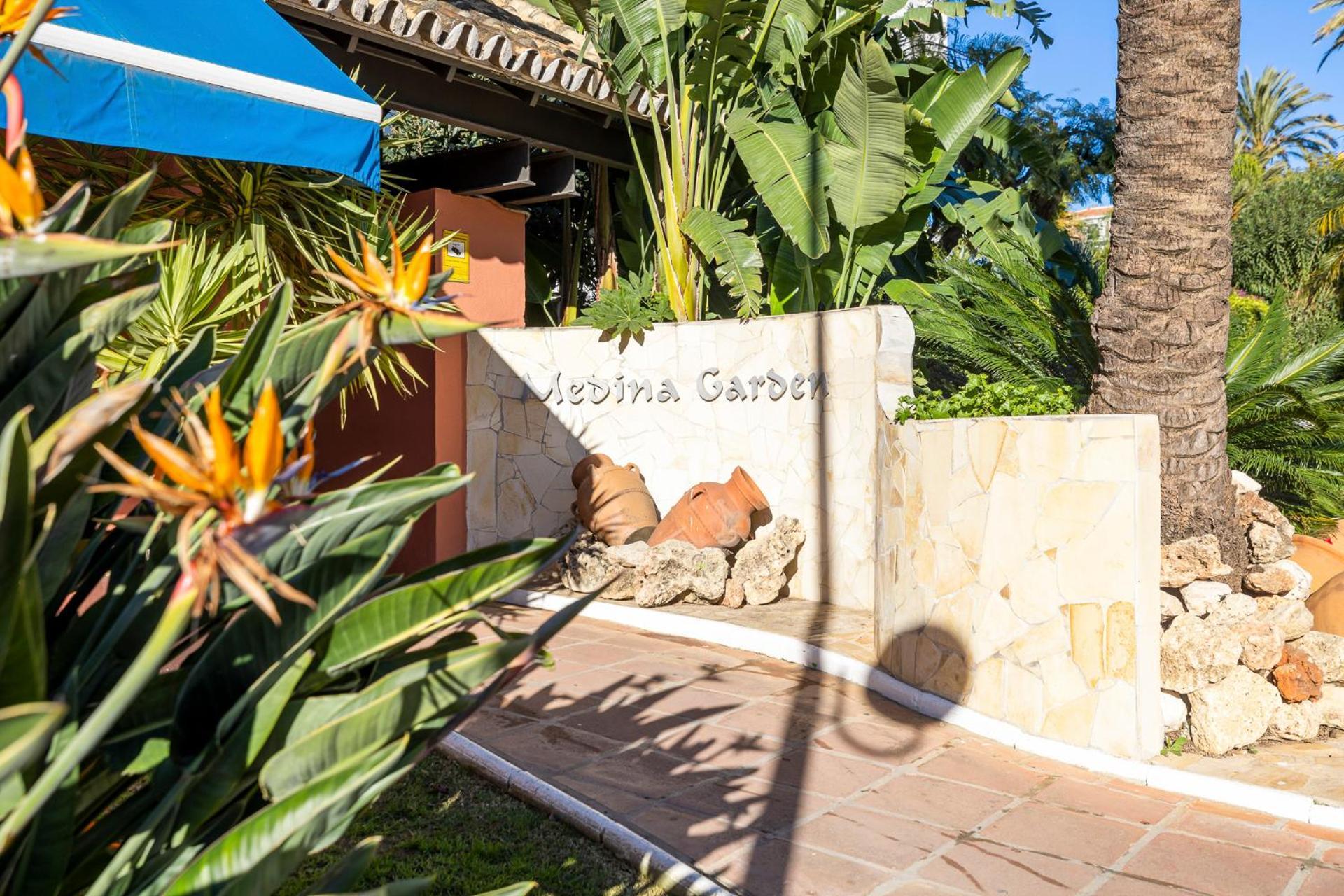 2 Bedroom Apartment In Medina Garden - Puerto Banus Марбеля Екстериор снимка