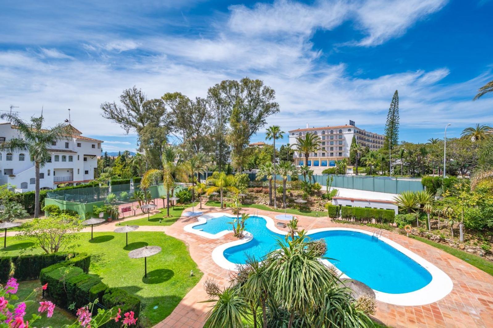 2 Bedroom Apartment In Medina Garden - Puerto Banus Марбеля Екстериор снимка