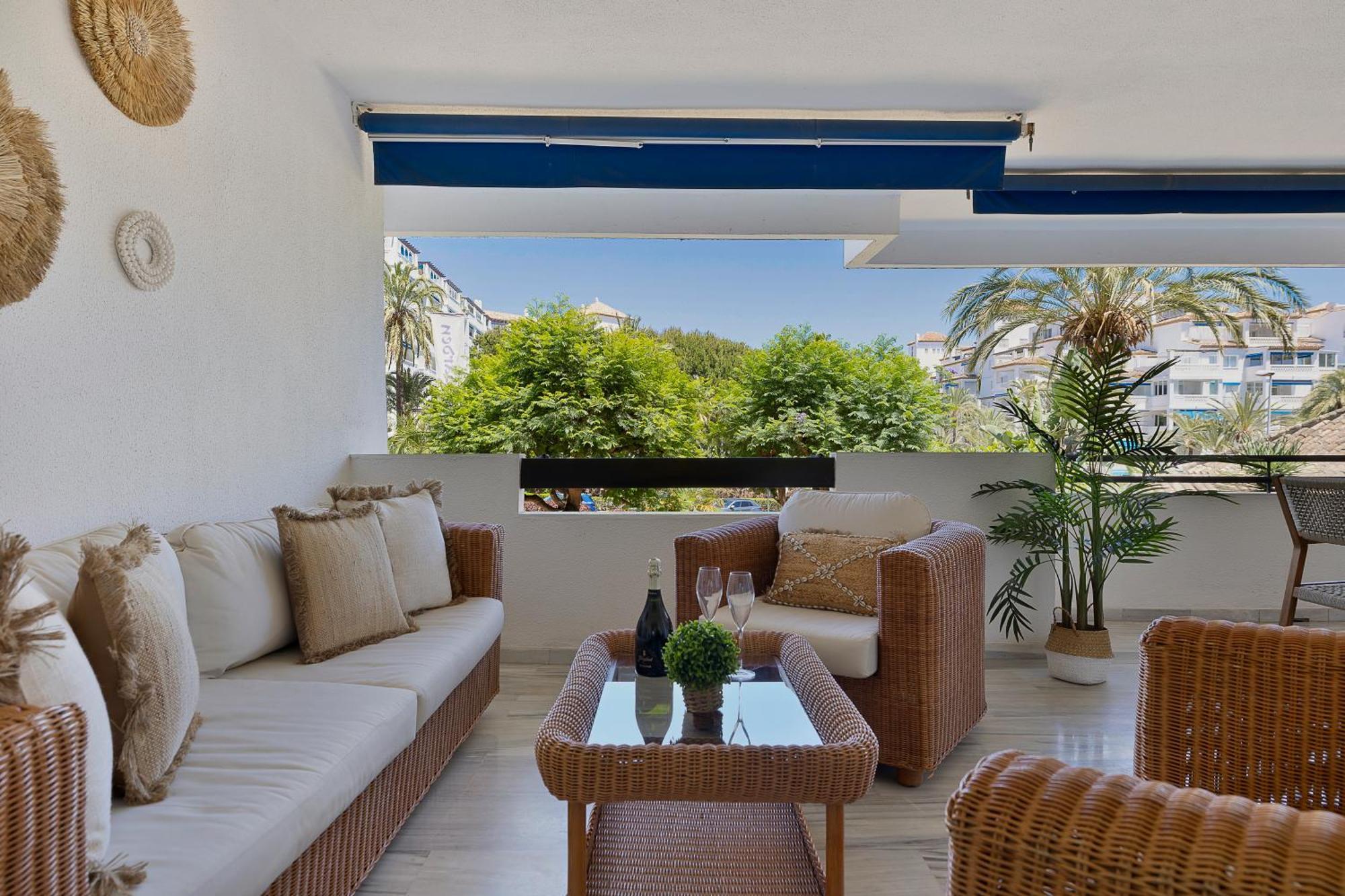 2 Bedroom Apartment In Medina Garden - Puerto Banus Марбеля Екстериор снимка