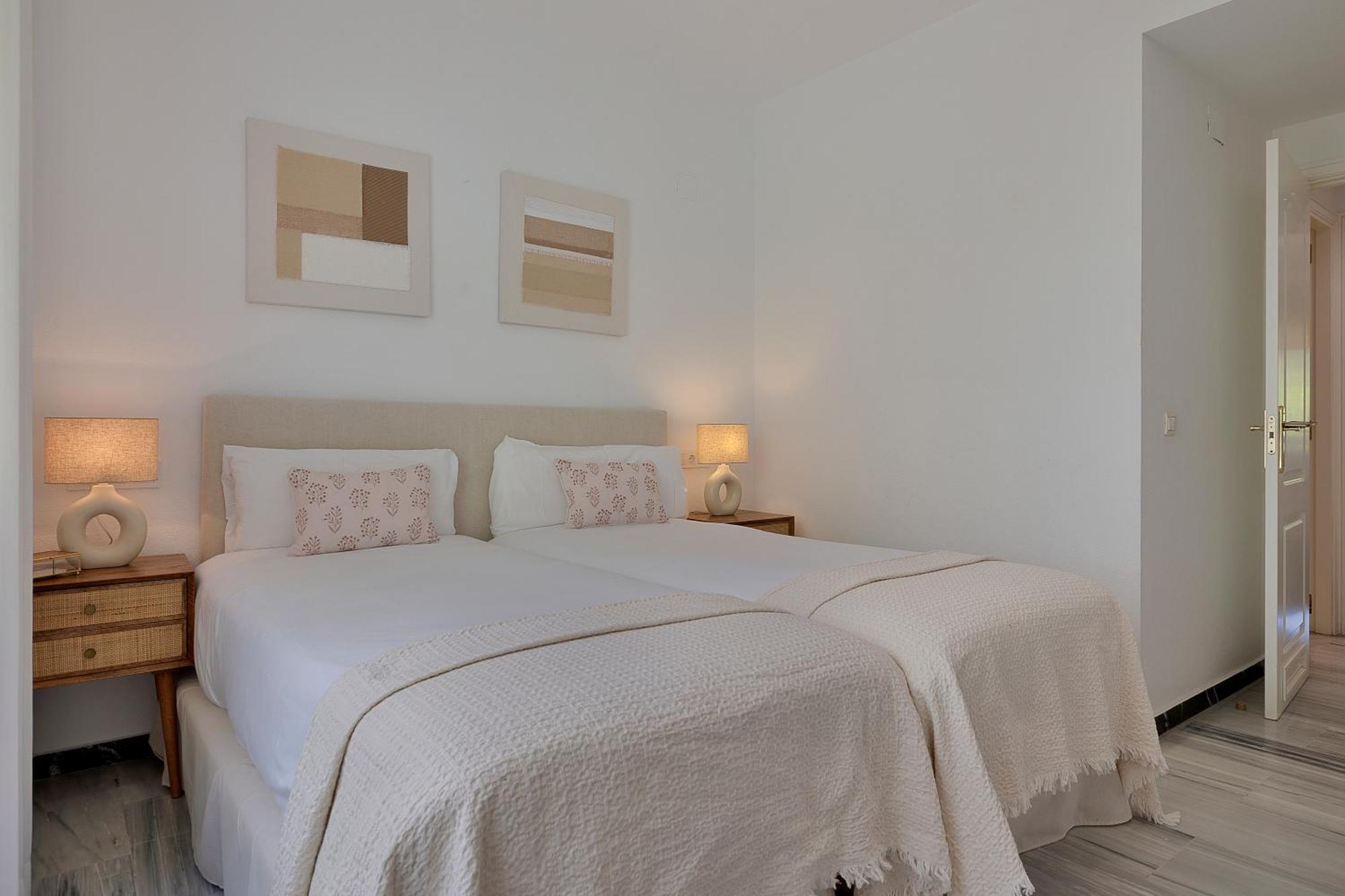 2 Bedroom Apartment In Medina Garden - Puerto Banus Марбеля Екстериор снимка